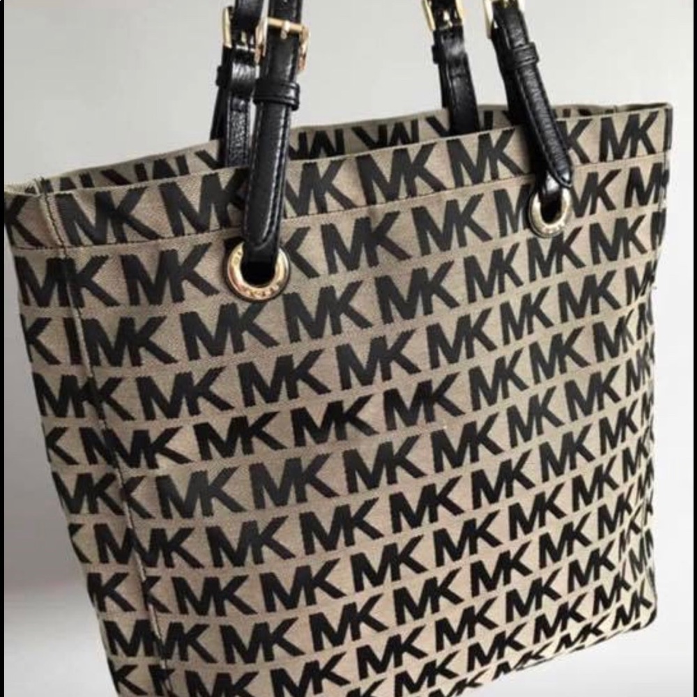 Large Michael Kors tote